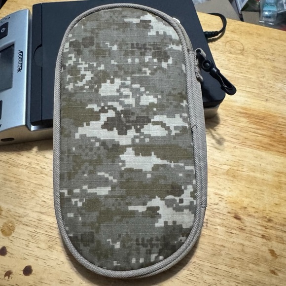 Merangue Geometry Drafting Tool Kit – 9pc Math Set w/ Compass, Rulers & Case - Picture 7 of 13